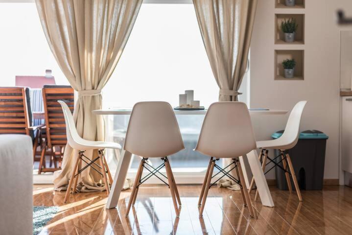 Blue Sky, Modern Sea View Apartment Novalja Bagian luar foto