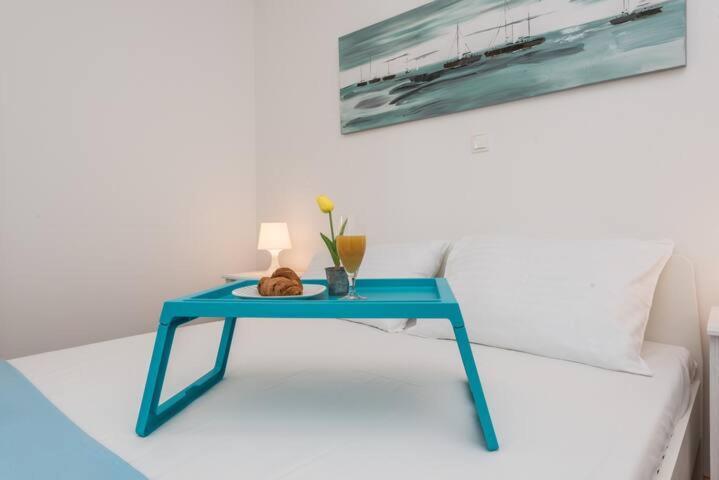 Blue Sky, Modern Sea View Apartment Novalja Bagian luar foto