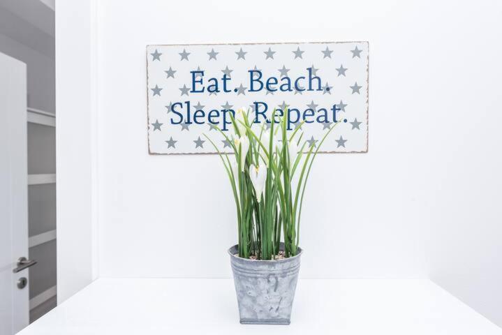 Blue Sky, Modern Sea View Apartment Novalja Bagian luar foto